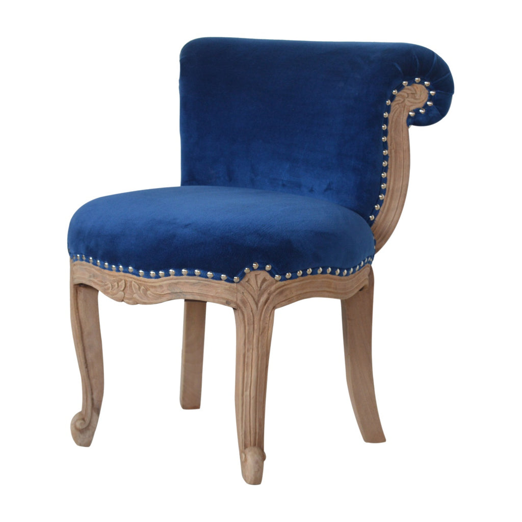 Chaise cloutée bleu royal