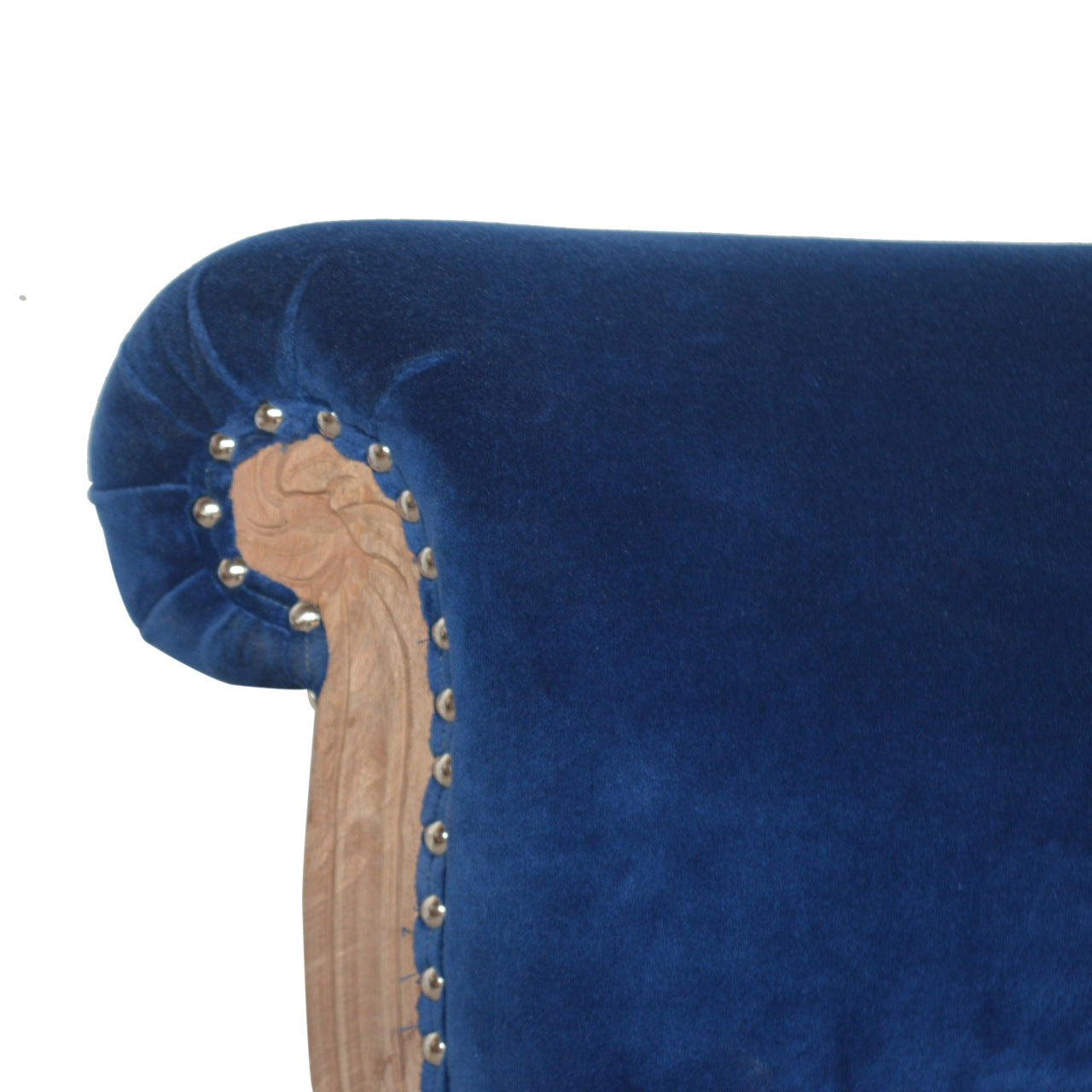 Chaise cloutée bleu royal