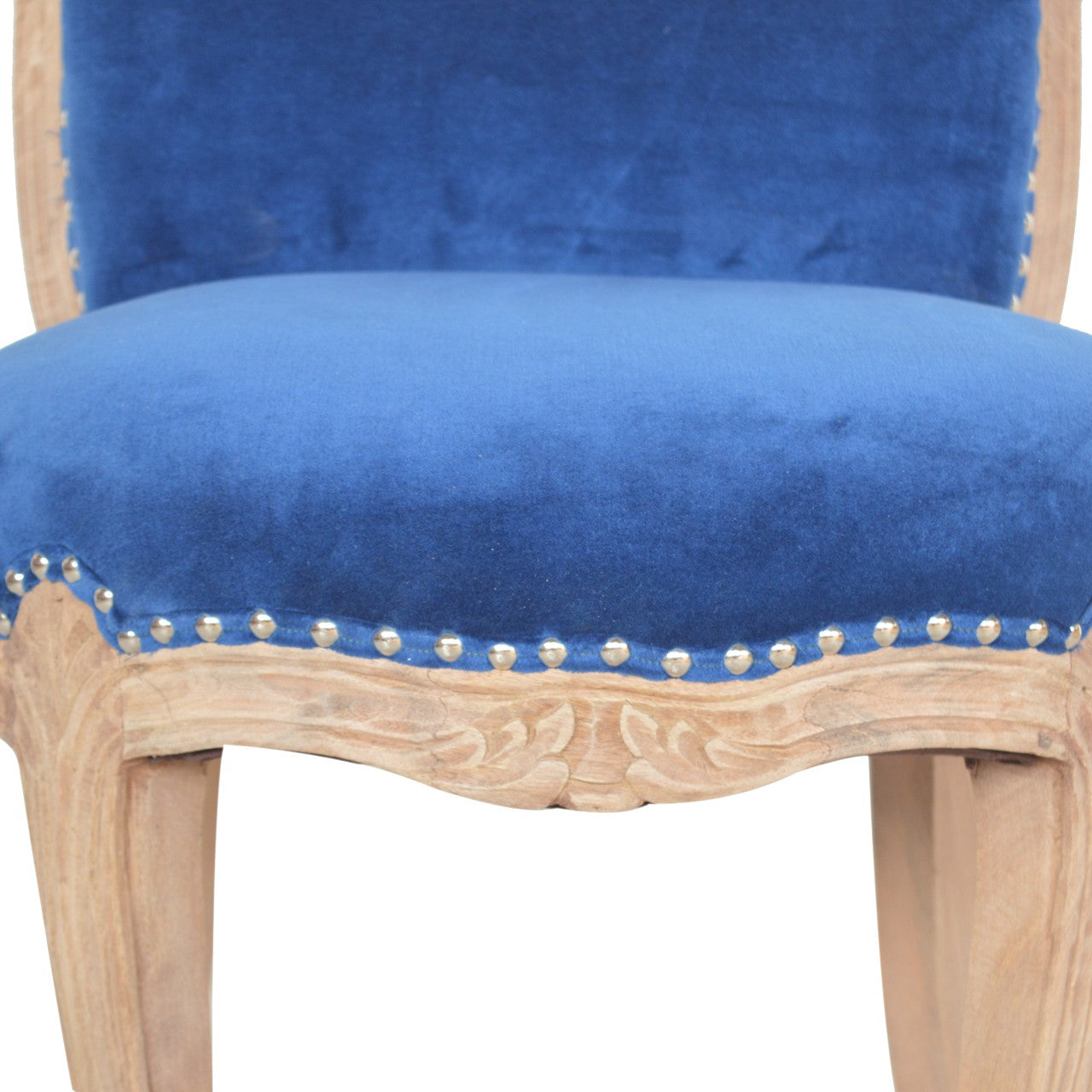 Chaise cloutée bleu royal
