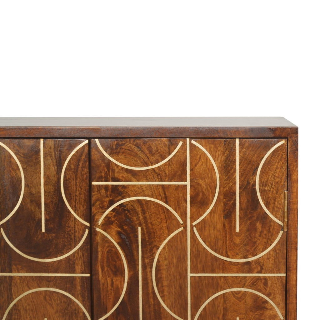 Armoire abstraite incrustée de châtaignier