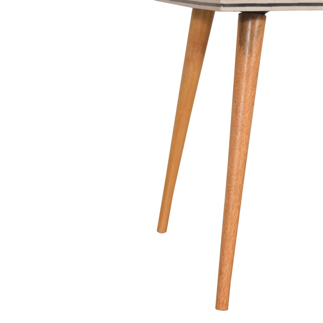 Table d'appoint à carreaux