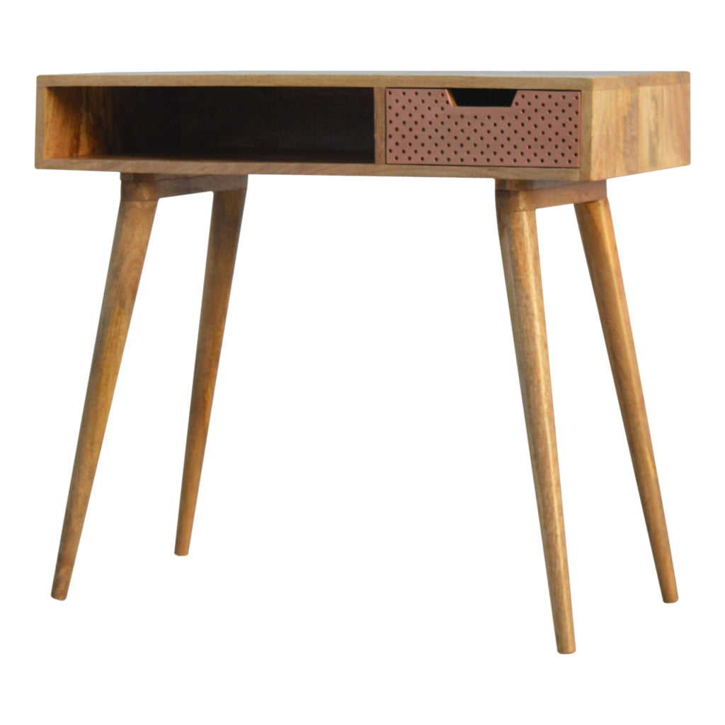 Bureau en cuivre perforé