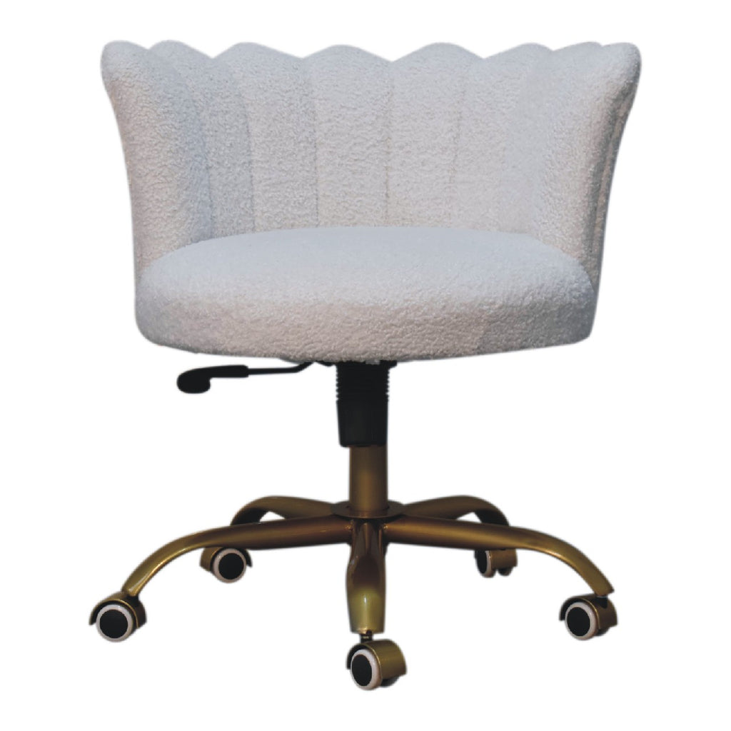 Fauteuil pivotant en boucle blanche