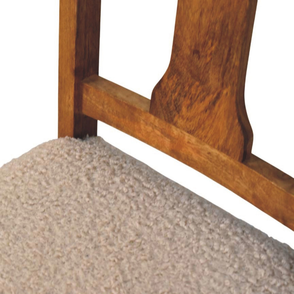 Chaise d'écriture à pieds tournés