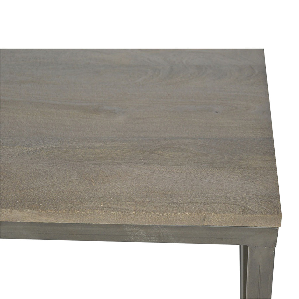 Table basse industrielle en métal croisé couleur avoine