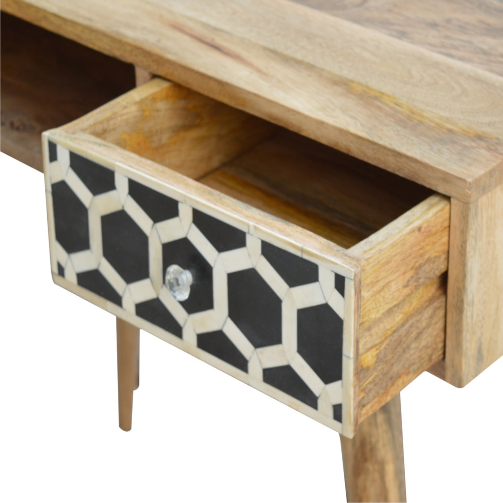 Bureau incrusté d'os